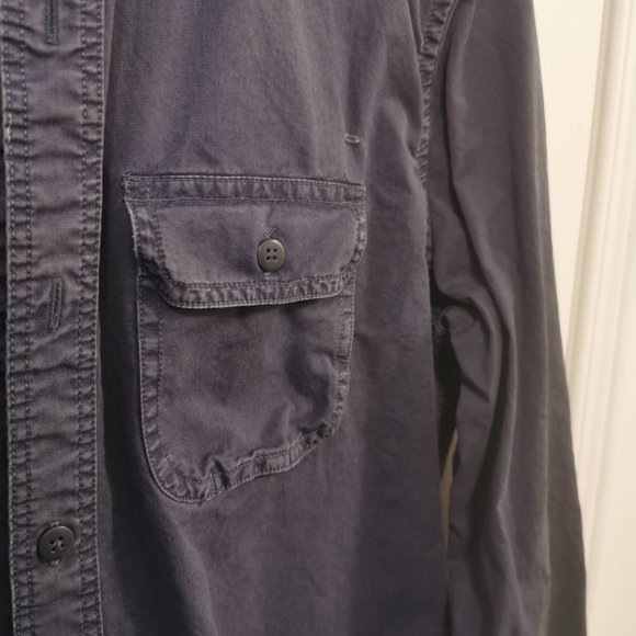 Men's Button Down Long Sleeve Casual Shirt with Chest Pockets - Picture 3 of 4